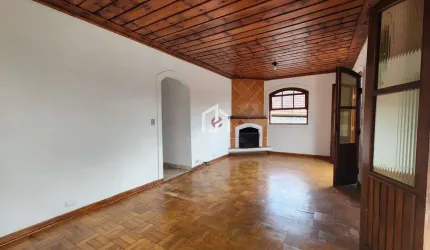 Casa com 4 quartos à venda no Jaguaribe, Campos do Jordão  por R$ 800.000
