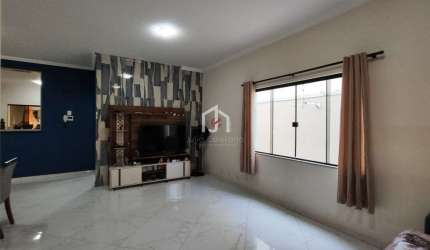 Casa com 3 quartos à venda na Rua Alcides José Arese, Parque das Palmeiras, Pindamonhangaba por R$ 560.000