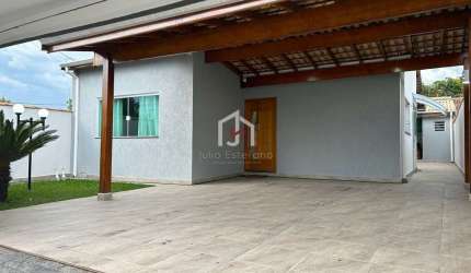 Casa com 3 quartos à venda na Avenida Vereador Alfredo Molinari, Loteamento Residencial Andrade, Pindamonhangaba por R$ 650.000