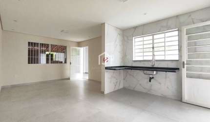 Casa com 3 quartos à venda na Rua Américo José de Faria, Parque São Domingos, Pindamonhangaba por R$ 480.000