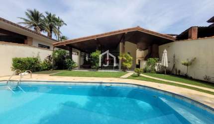 Casa em condomínio fechado com 4 quartos à venda na Praia do Lazaro, Ubatuba  por R$ 2.670.000