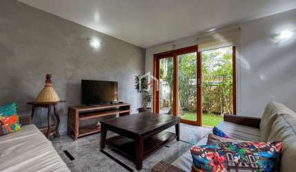 Casa em condomínio fechado com 5 quartos à venda na Praia do Lazaro, Ubatuba  por R$ 2.700.000