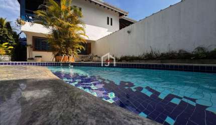 Casa com 4 quartos à venda na Praia do Lazaro, Ubatuba  por R$ 1.070.000