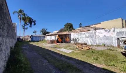 Terreno de rua no bairro Cajuru