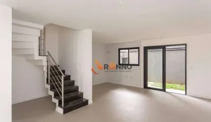 Sobrado no Pilarzinho com 3 Quartos 1 Suíte