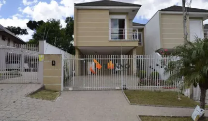 Casa 3 quartos 1 suíte 4 vagas no bairro Santo Inácio