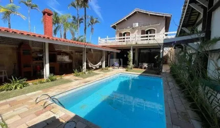 Casa com 4 dormitórios à venda, 440 m² por R$ 750.000,00 - Suarão - Itanhaém/SP