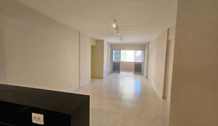 Vendo apartamento em Tambaú, 125 m2 3 qts, João Pessoa/ PB.