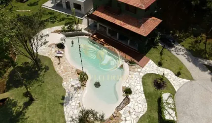 EXCELENTE CASA  NO MEIO DA NATUREZA COM ÁREA DE 65MIL M²  EM UBATUBA-SP