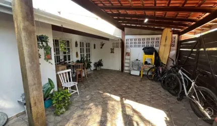 Casa Geminada a 100m da Orla do Itaguá Ubatuba/SP - Localização Privilegiada