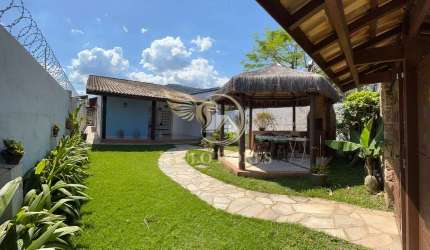 CASA A VENDA NO CENTRO DE UBATUBA S/P