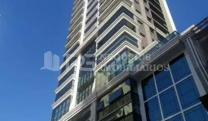 Apartamento a 250 metros do mar , Meia Praia, Itapema - SC