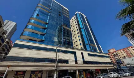Apartamento frente avenida em meia praia , Meia Praia, Itapema - SC