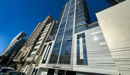 Apartamento quadra mar em meia praia, Meia Praia, Itapema - SC