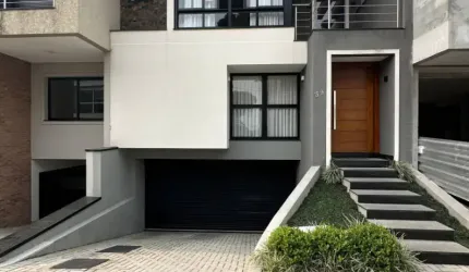 EXCELENTE SOBRADO MOBILIADO EM CURITIBA