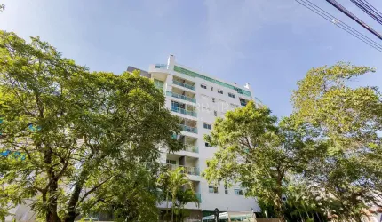 Apartamento Ahú com 97 m², 800m do MON