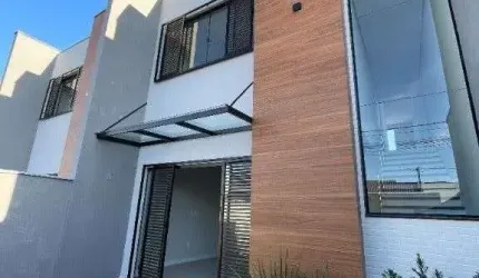 Sobrado com 3 dormitórios à venda, 113 m² por R$ 690.000,00 - Centro - Balneário