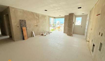 Apartamento em construção, com 3 dormitórios, à apenas 240m do mar - Itacolomi -