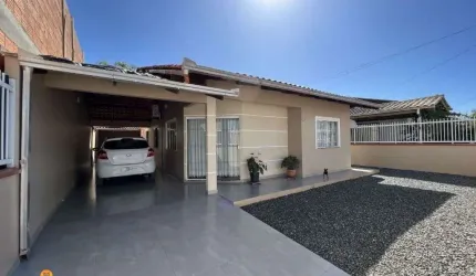 Casa mobiliada, com 3 dormitórios, sendo 1 suíte à venda, 125 m² por R$ 850.000