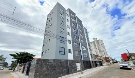 Apartamento vista mar, com 3 dormitórios, à apenas 200m do mar, à venda por R$ 8