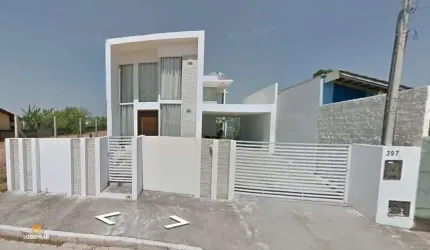 Sobrado com 4 dormitórios à venda no valor de R$2.120.000,00- Centro - Balneário