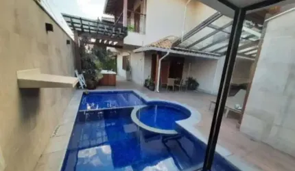 Casa com 4 quartos à venda na Morada da Colina, Volta Redonda  por R$ 2.100.000