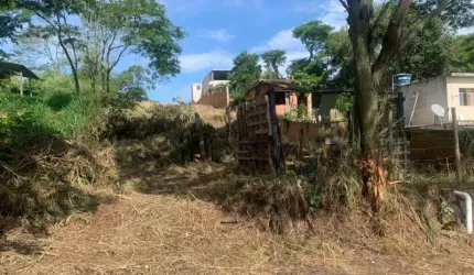 Terreno à venda no Roma, Volta Redonda  por R$ 80.000