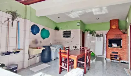 CASA,4 Dormitorio(s) bairro Itapuã