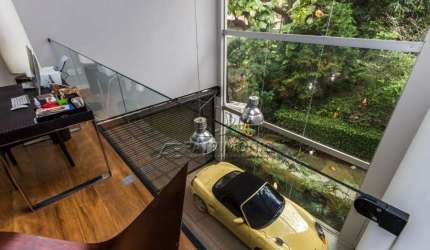 CASA EM CONDOMINIO, 4 Dormitório(s) Bairro Barreirinho