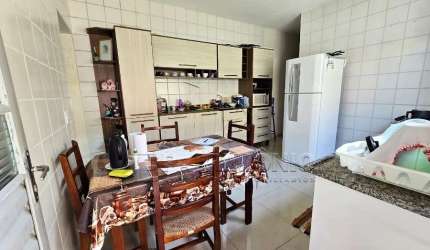 CASA,2 Dormitorio(s) bairro Ipanema