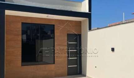 CASA TÉRREA 2 QUARTOS SENDO 1 SUÍTE ÉDEN