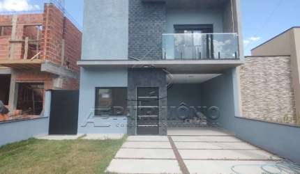 CASA COM 3 QUARTOS NO CONDOMINIO HORTO FLORESTAL