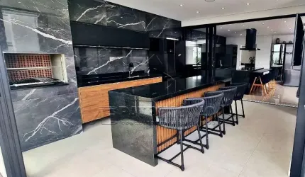 CASA EM CONDOMINIO, 4 SUITES SENDO 1 COM CLOSET, CHÁCARA ONDINA, SOROCABA, LESTE