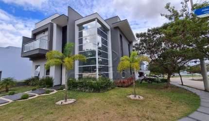 CASA ASSOBRADADA VILLA DO BOSQUE COM 3 QUARTOS SENDO 3 SUITES