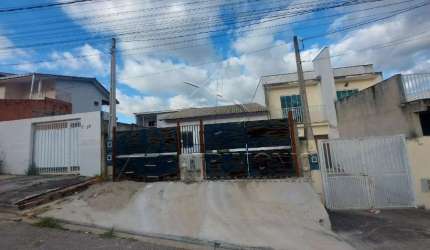 Casa com 1 dormitório no bairro Eucalíptos