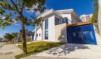Casa 337m² com piscina - 4 dormitórios - Urbanova