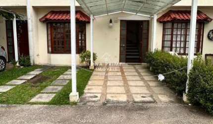 Casa em condomínio  95m² á venda - 3 dormitórios - Jardim Aquarius
