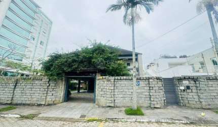 CASA PARA LOCAÇÃO - PRAIA BRAVA EM ITAJAÍ
