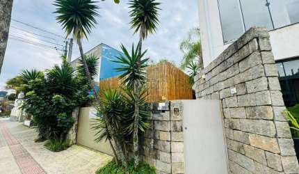 CASA PARA LOCAÇÃO COMERCIAL - PRAIA DOS AMORES EM BALNEÁRIO CAMBORIÚ