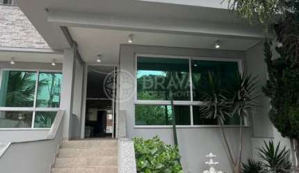 CASA DE ALTO PADRÃO - PRAIA BRAVA EM ITAJAÍ