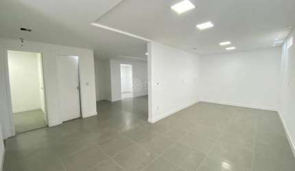 SALA COMERCIAL NO CENTRO DE ITAJAÍ