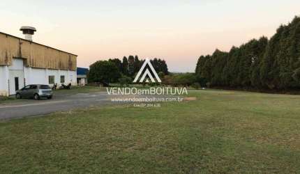 Terreno para Venda em Iperó, Capoavinha, 1 dormitório, 2 suítes, 1 banheiro, 6 vagas