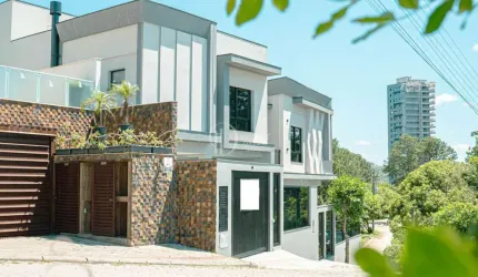 MansÃo suspensa-01, Pereque, Porto Belo - SC