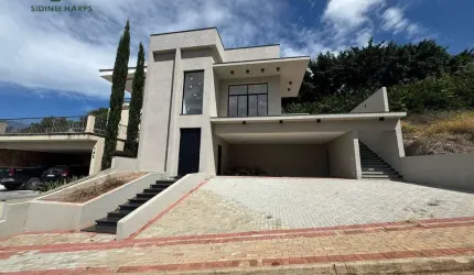 Linda Casa de Alto Padrão a Venda !!! Condomínio SPAZIO DESING