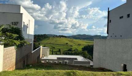 Excelente terreno á venda! Condomínio Villa Real de Bragança .