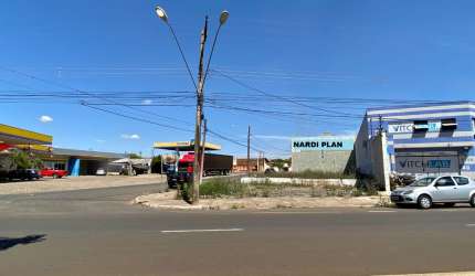 ESQUINA COMERCIAL PRÓXIMA À VIA ANHANGUERA