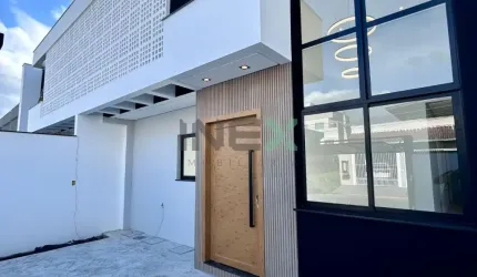 Casa nova 3 dormitórios 2 vagas no Bairro Rio Pequeno - Camboriú