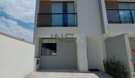 Sobrado Triplex 2 suítes 1 vaga bairro Lídia Duarte - Camboriú
