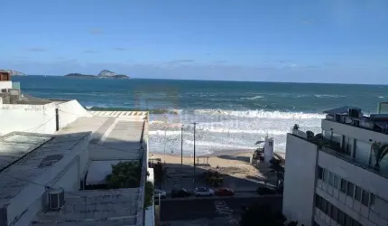 Cobertura Duplex à Venda no Leblon Posto 11 Vista Lateral Mar de 250m² 5 Quartos sendo 3 Suítes Ampla Sala com Varanda 3 Vagas de Garagem