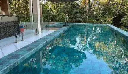 MANSÃO DE LUXO 5 SUÍTES ACADEMIA ADEGA SAUNA JACUZZI Alphaville I - Salvador - Bahia